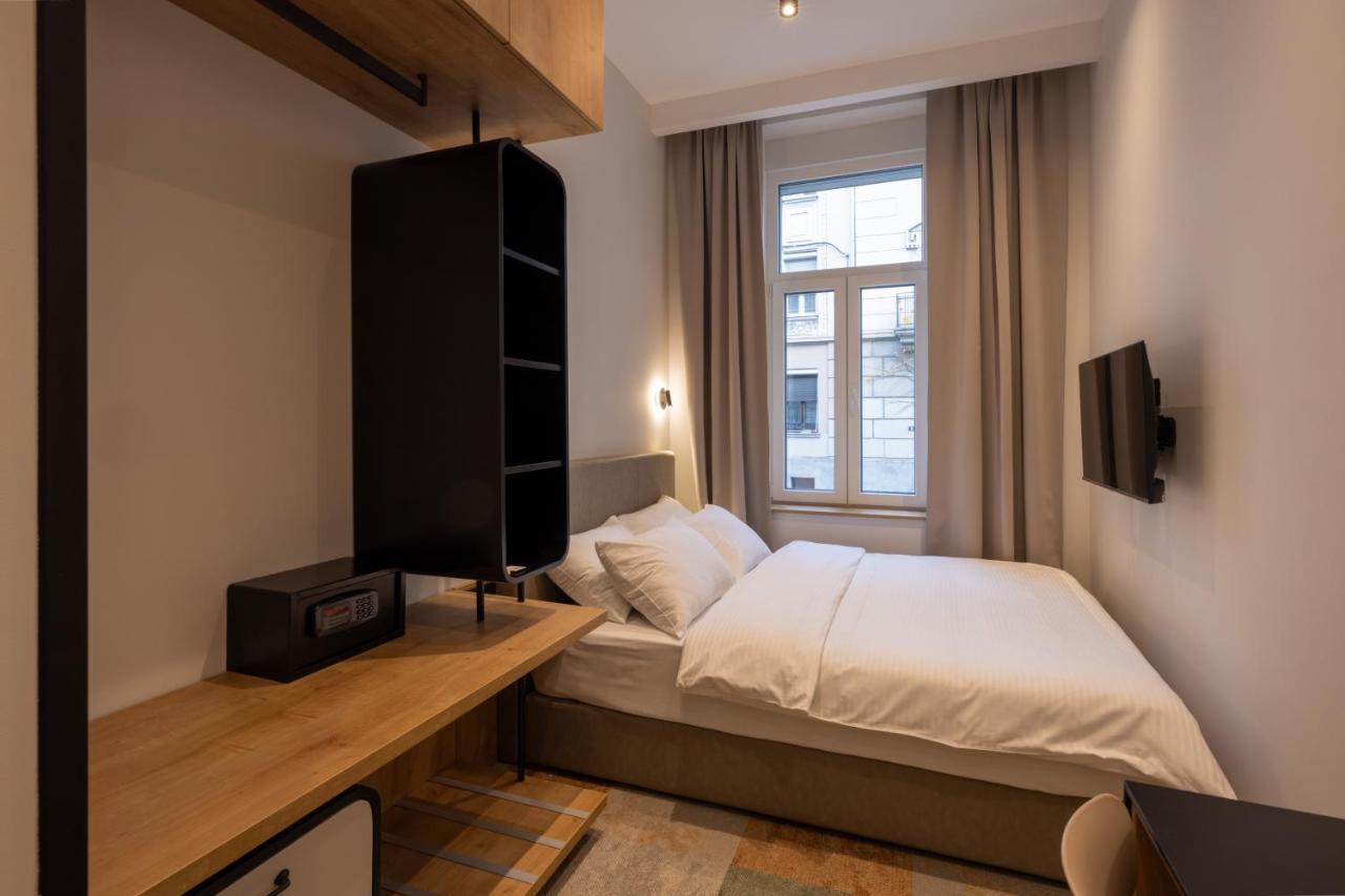 Hop Inn Rooms & Suites 贝尔格莱德 外观 照片