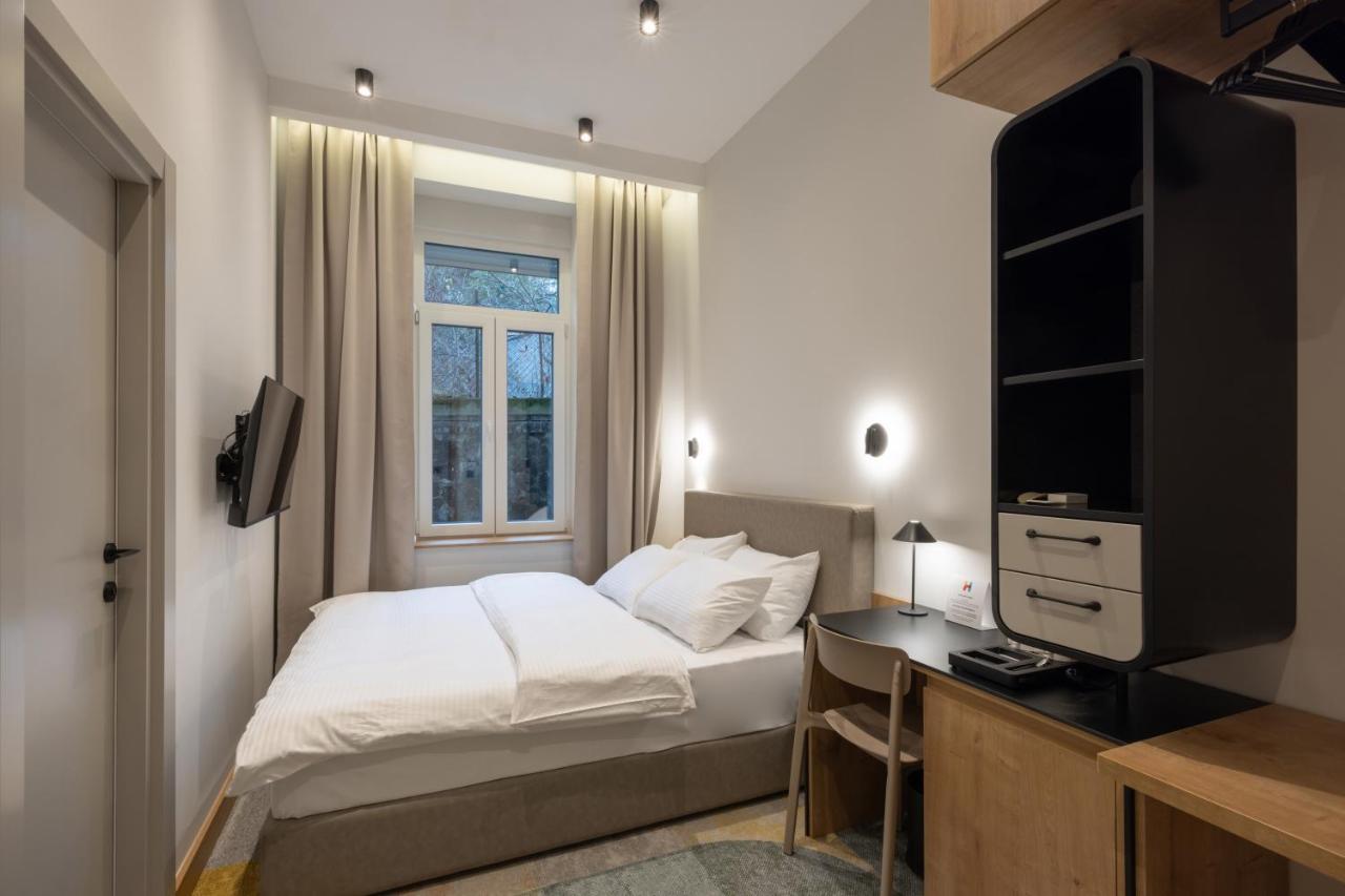 Hop Inn Rooms & Suites 贝尔格莱德 外观 照片