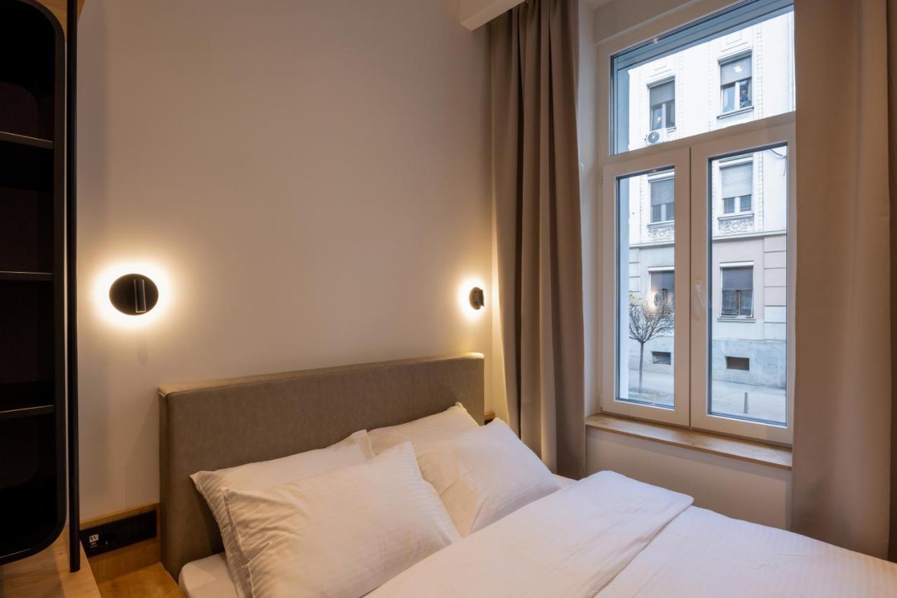 Hop Inn Rooms & Suites 贝尔格莱德 外观 照片