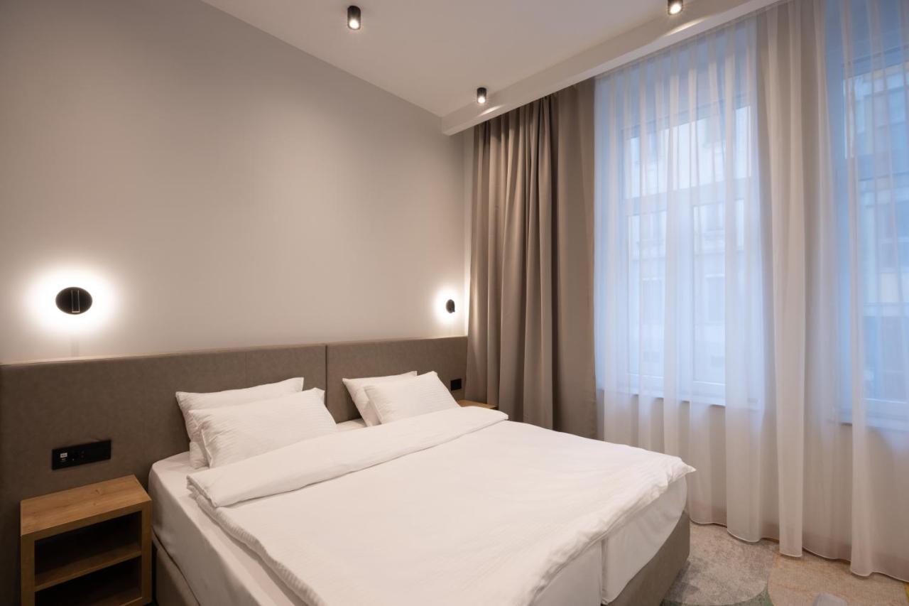 Hop Inn Rooms & Suites 贝尔格莱德 外观 照片