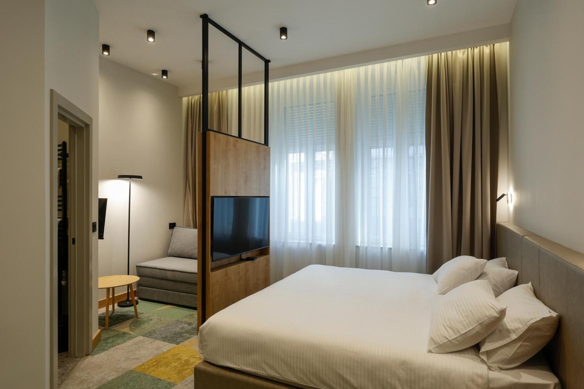 Hop Inn Rooms & Suites 贝尔格莱德 外观 照片