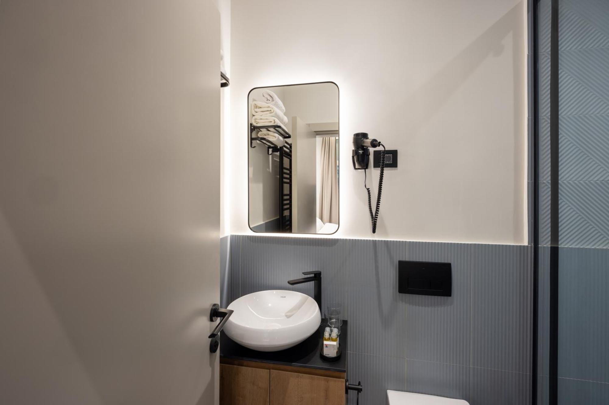 Hop Inn Rooms & Suites 贝尔格莱德 外观 照片