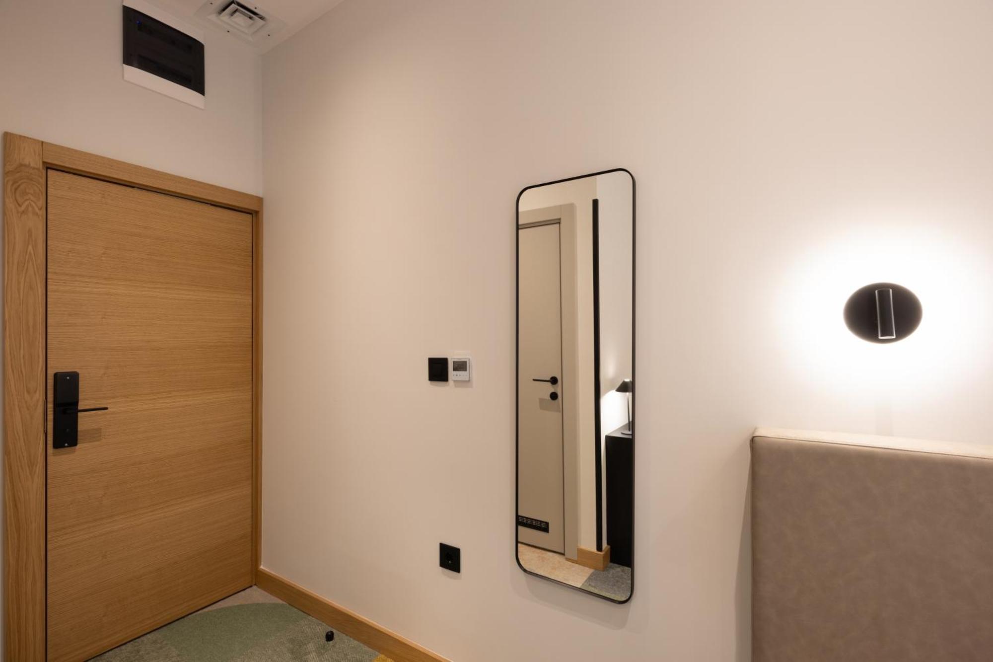 Hop Inn Rooms & Suites 贝尔格莱德 外观 照片
